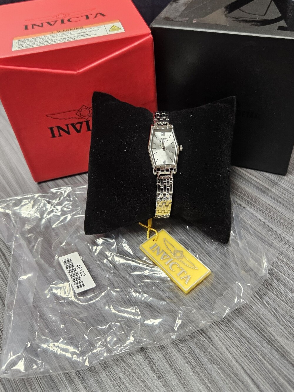 NEW Invicta Silver Tone Stainless Steel Women's Link Bracelet Watch In Box